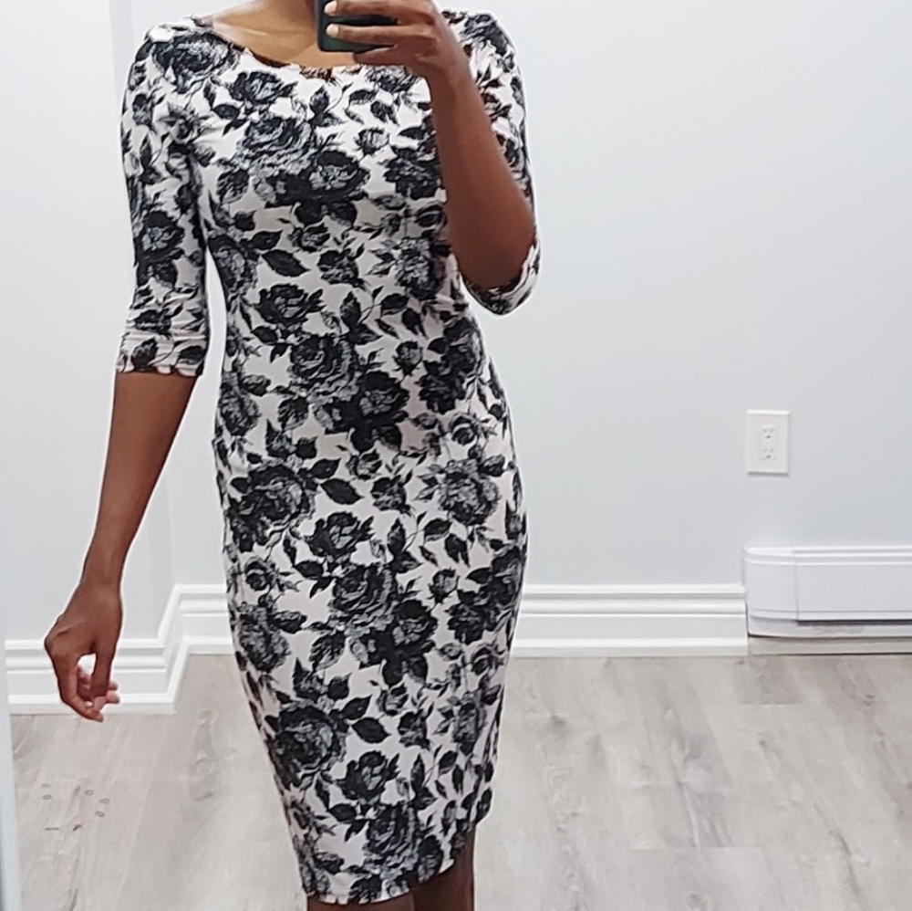 Chloe roses print dress | Half sleeve | Black and white